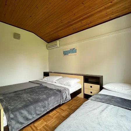 Babic Apartment Rab Town