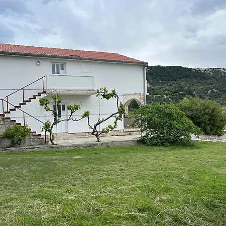 Babic Apartament Rab Town