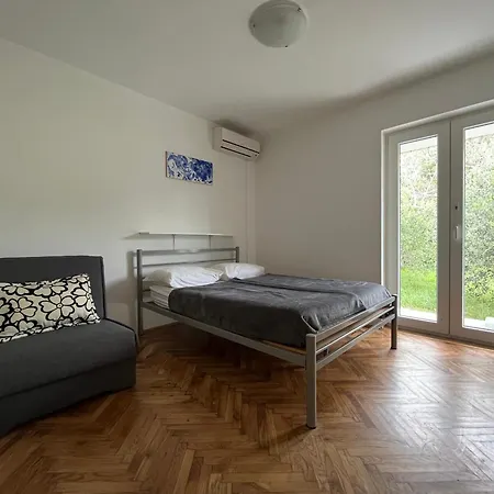 Babic Apartament Rab Town